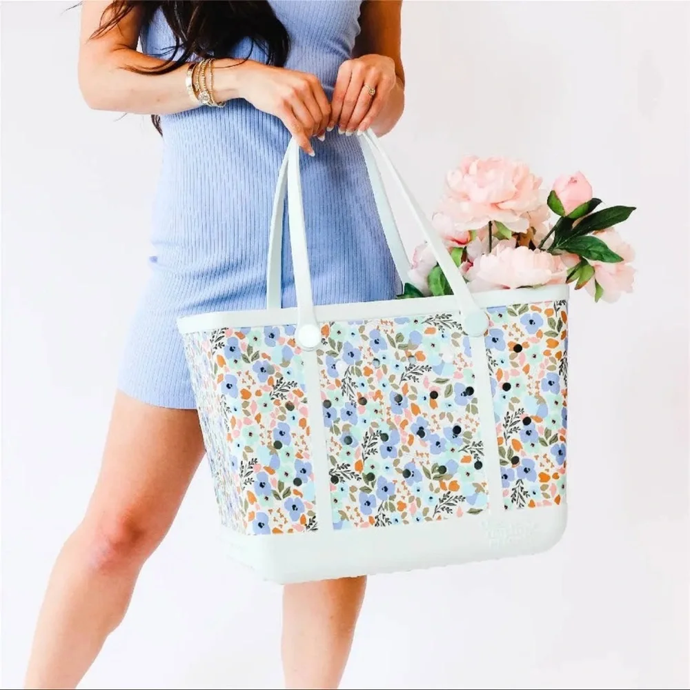 Floral Print Tote Bag in Pastel Blue